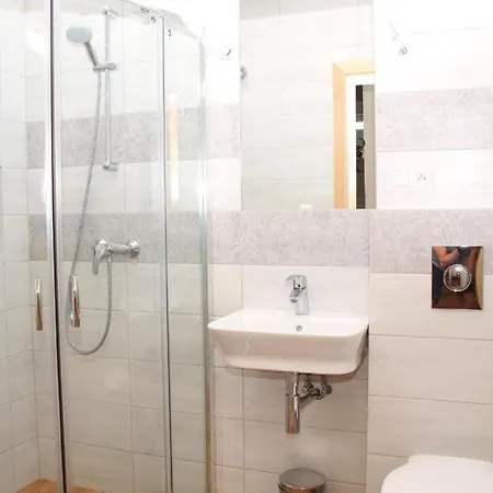 Apartament Komfortable In Mit Grossem Garten *