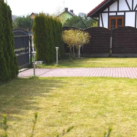 Komfortable In Mit Grossem Garten Sarbinowo