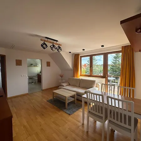 Komfortable In Mit Grossem Garten Apartament *