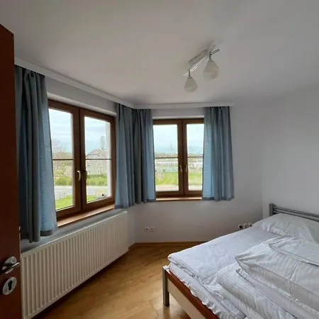 Apartament Komfortable In Mit Grossem Garten Sarbinowo