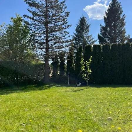 Komfortable In Mit Grossem Garten Apartament Sarbinowo